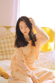 粗长巨龙挤进美妇